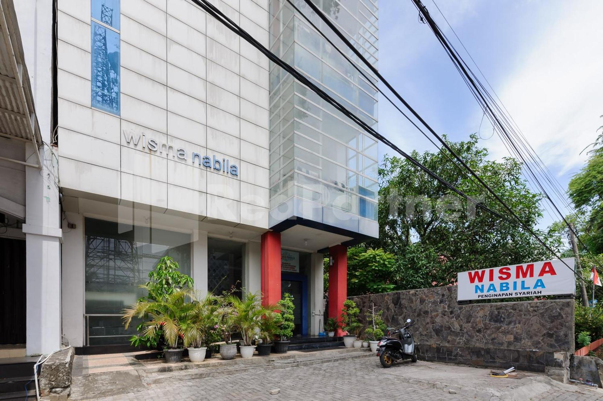 Reddoorz At Wisma Nabila Syariah Near Masjid Raya Baiturrahman バンダ・アチェ エクステリア 写真