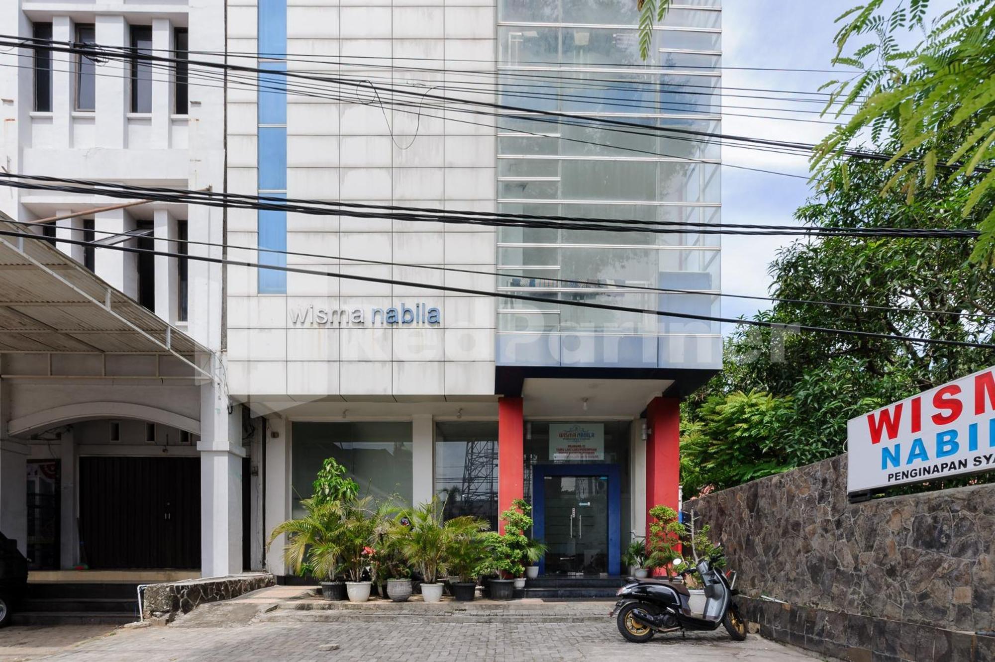 Reddoorz At Wisma Nabila Syariah Near Masjid Raya Baiturrahman バンダ・アチェ エクステリア 写真